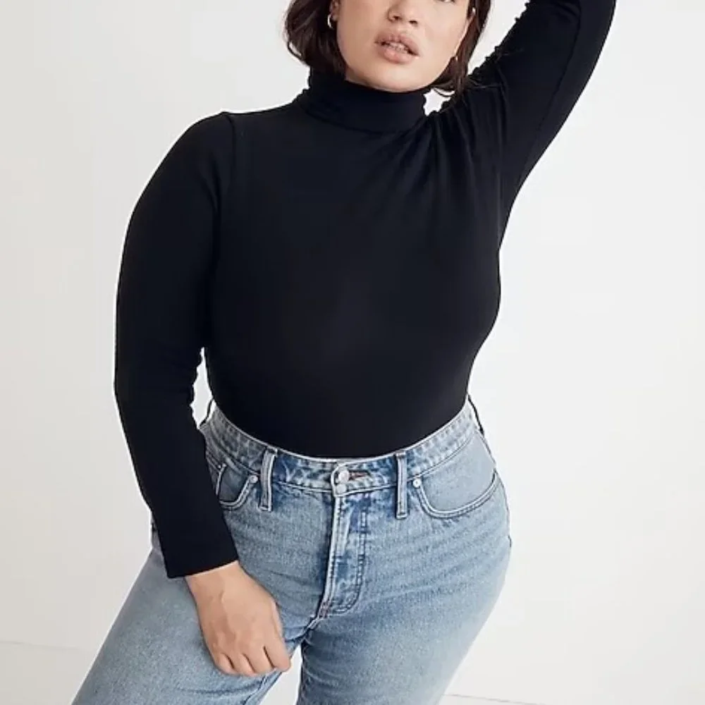 Madewell Turtleneck Bodysuit 2X - Picture 2 of 9